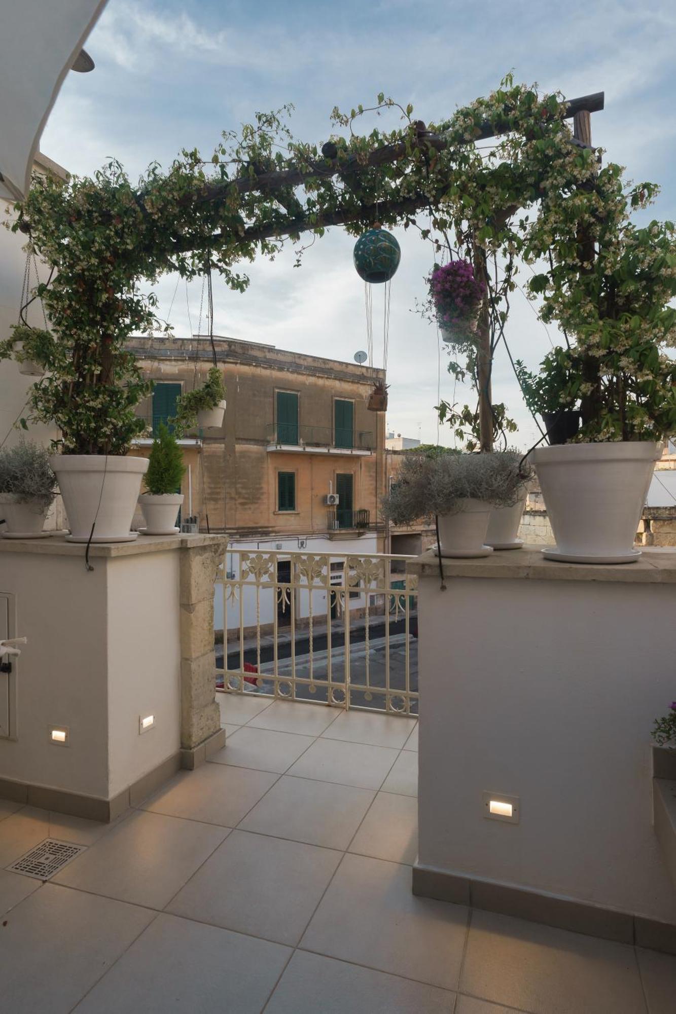 Dimora Elce Suite Apartment Lecce Exterior foto